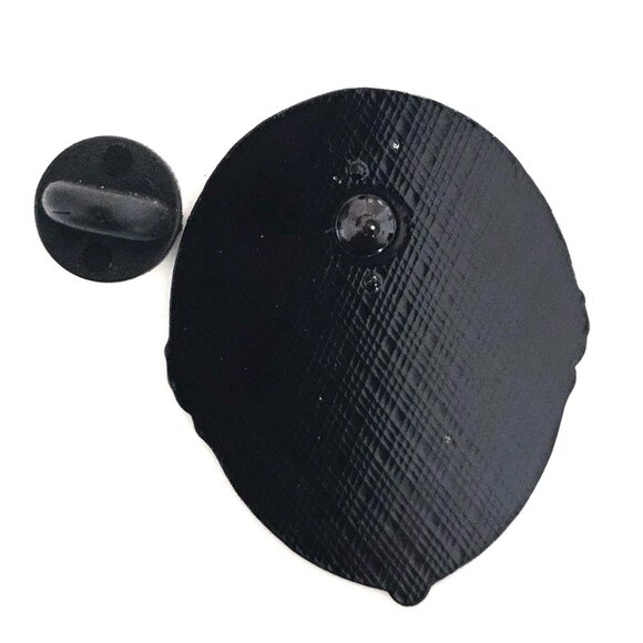 Disney Snow White Cameo Silhouette Enamel Pin, Classic Princess Collectible, VNT - Picture 3 of 3